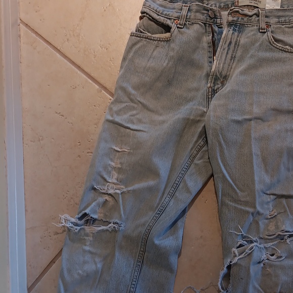 Men's Levi's 505 Regular Fit 34x36 Ripped and distressed - Picture 8 of 9